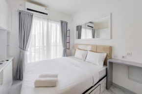 Cozy Living and Comfort Studio at Sky House BSD Apartment By Travelio
